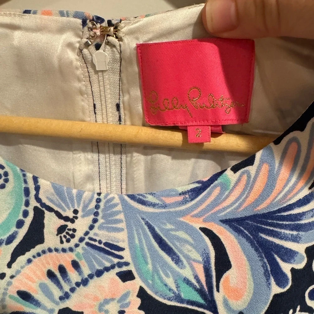 Lilly Pulitzer Donna High Tide Navy “Holy Flockamolie” Shift Dress Romper Size 2